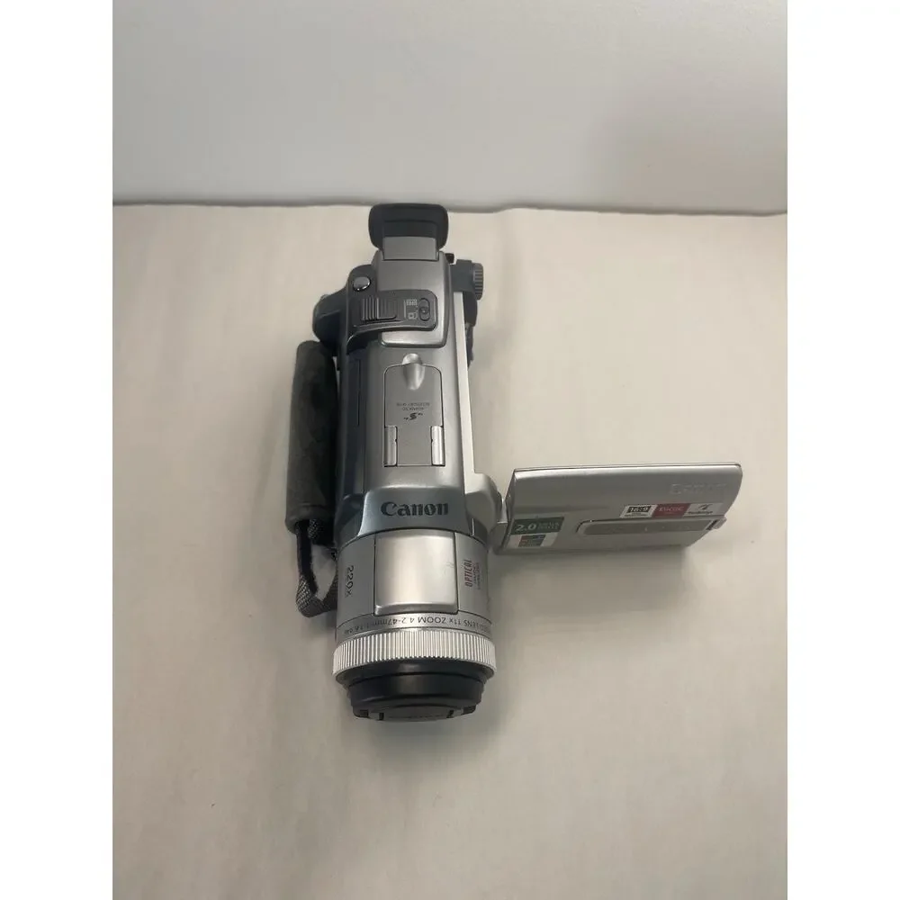 Canon Optura Xi MiniDV Digital Camcorder 220X Zoom w/ 3 Batteries Untested